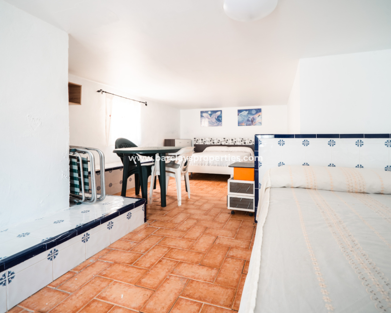 Resale - Detached - Urb. La Marina