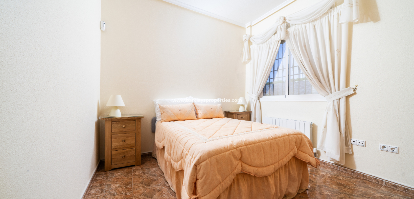 Resale - Detached - Urb. La Marina