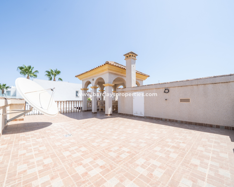 Resale - Detached - Urb. La Marina