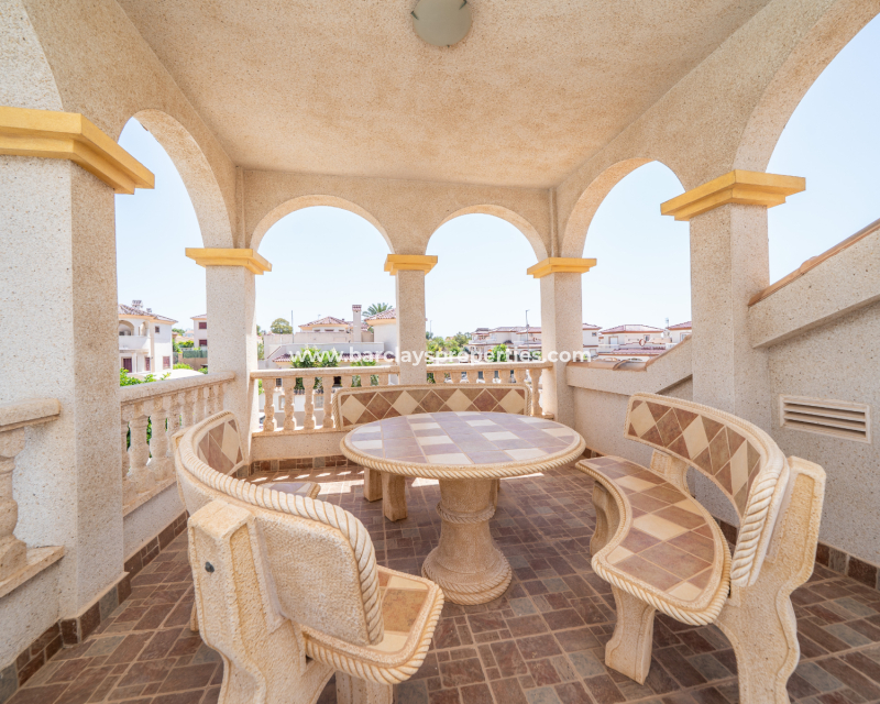 Resale - Detached - Urb. La Marina