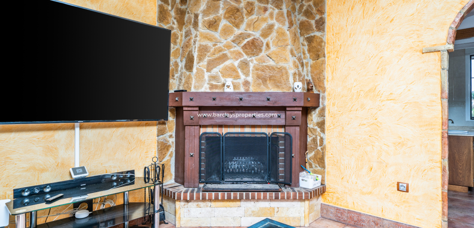 Resale - Detached - Urb. La Marina