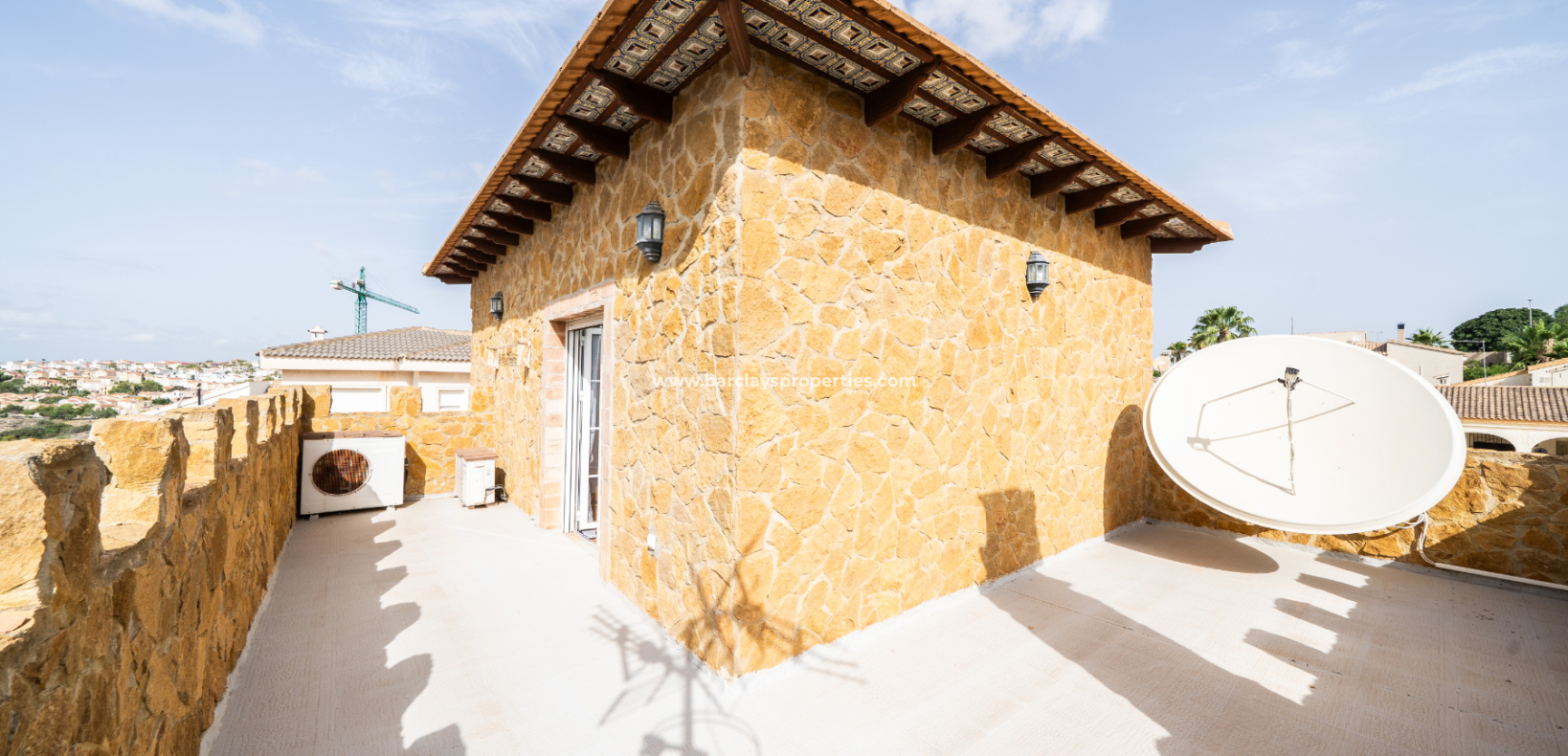 Resale - Detached - Urb. La Marina