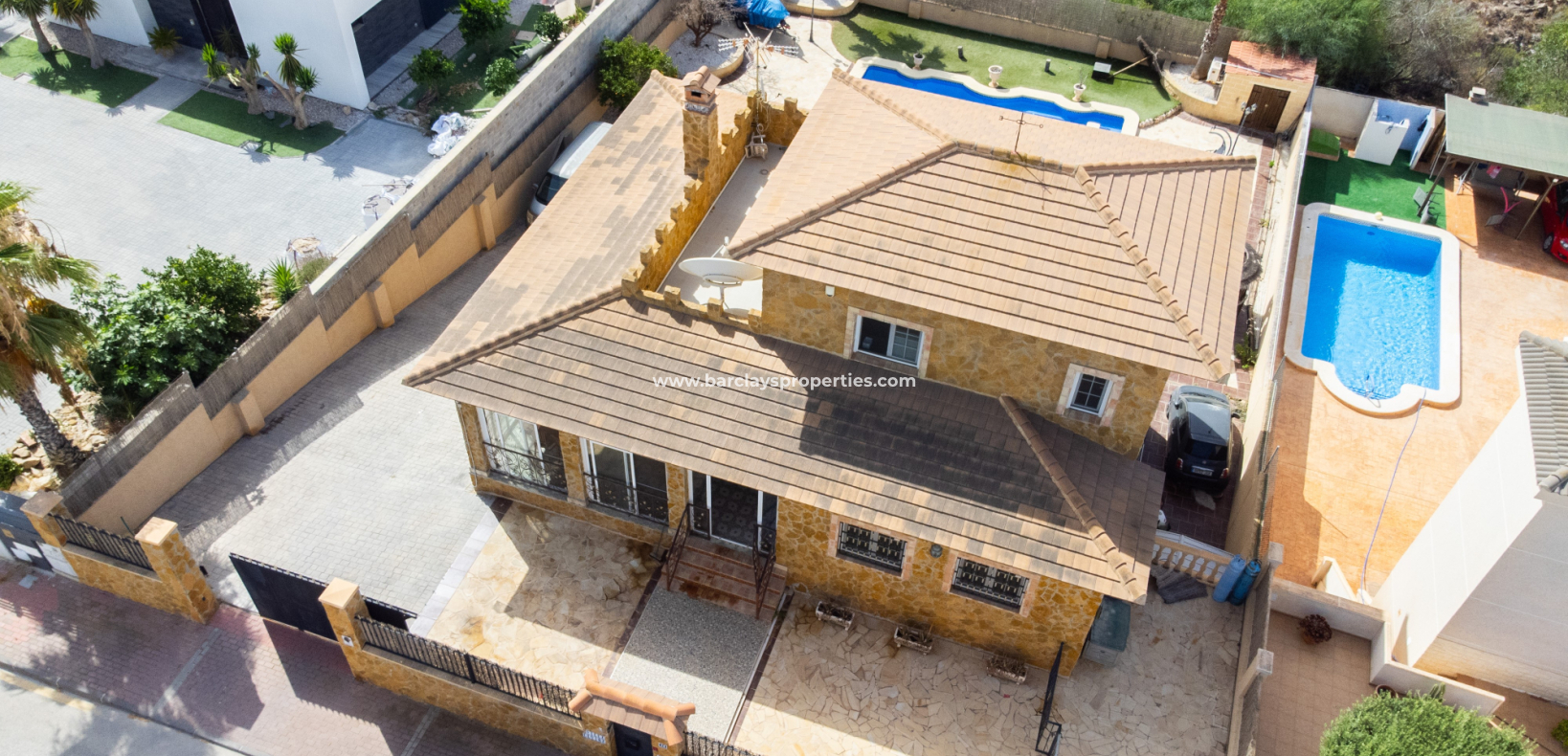 Resale - Detached - Urb. La Marina