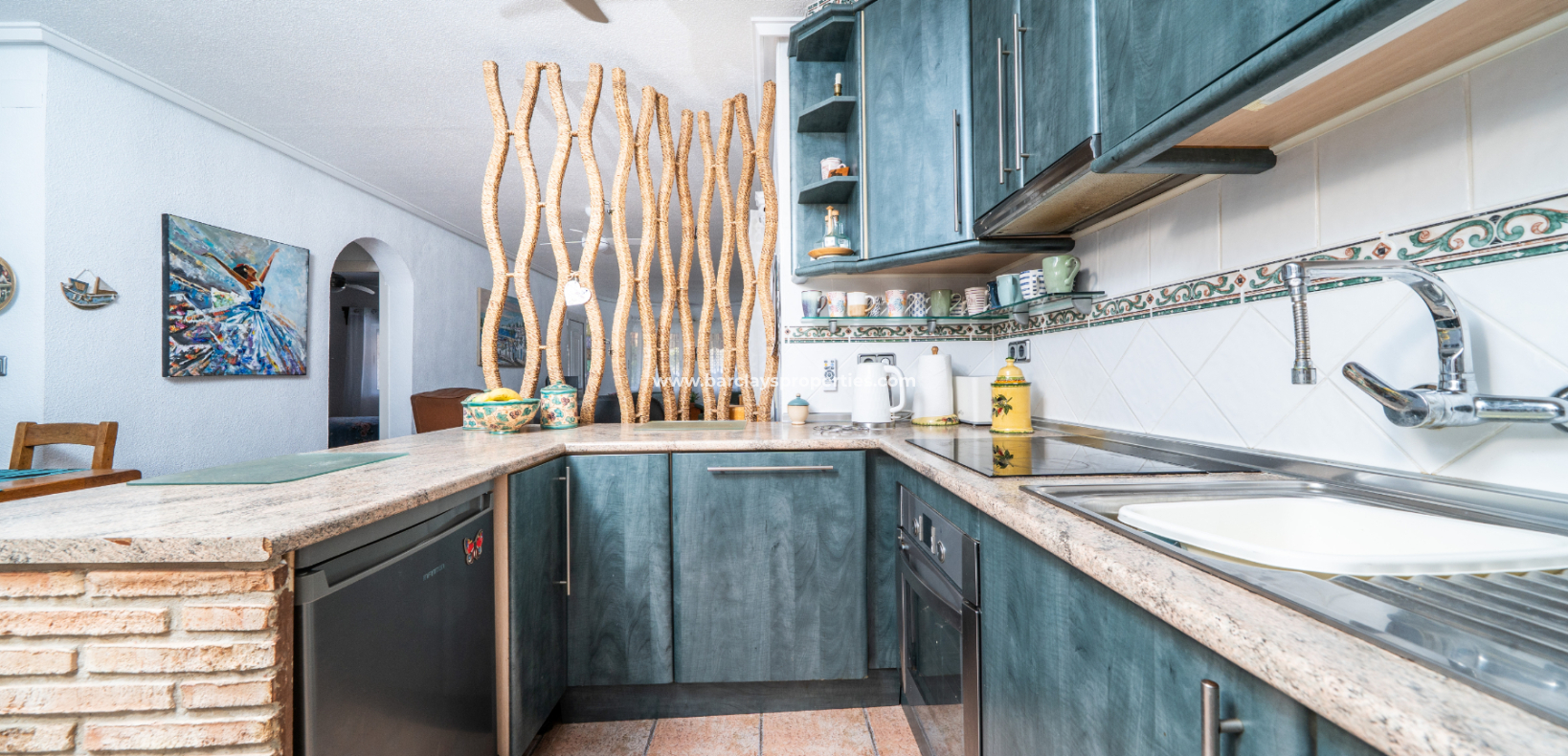 Resale - Detached - Urb. La Marina