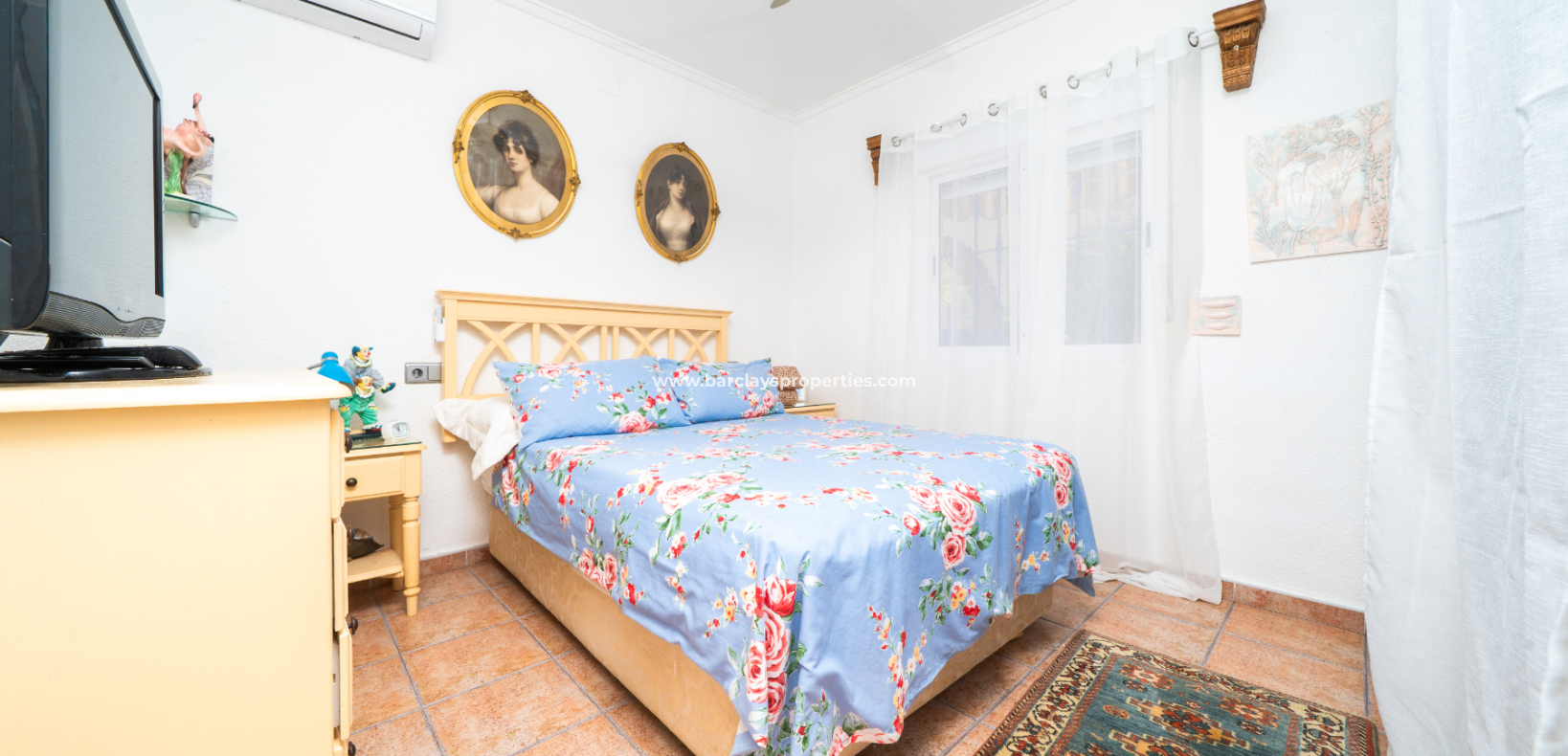 Resale - Detached - Urb. La Marina