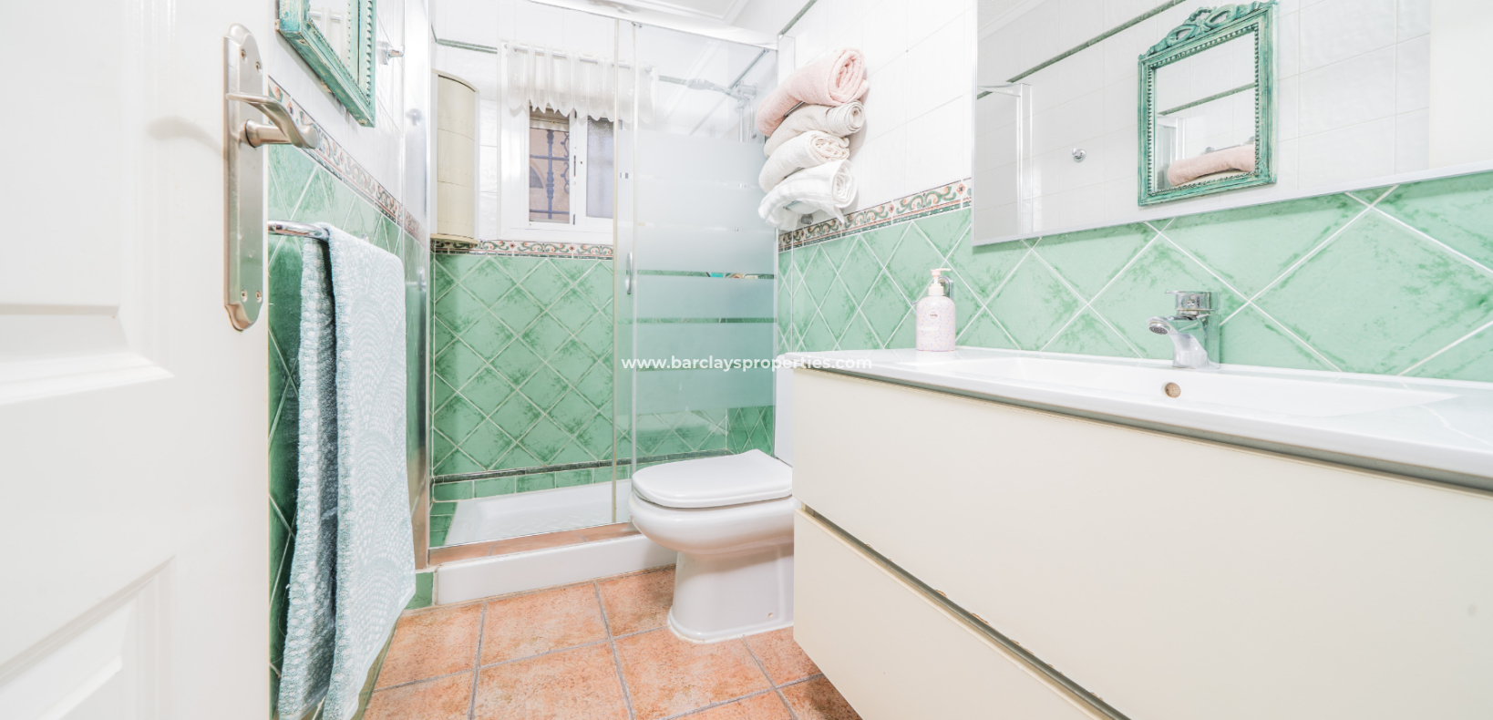 Resale - Detached - Urb. La Marina