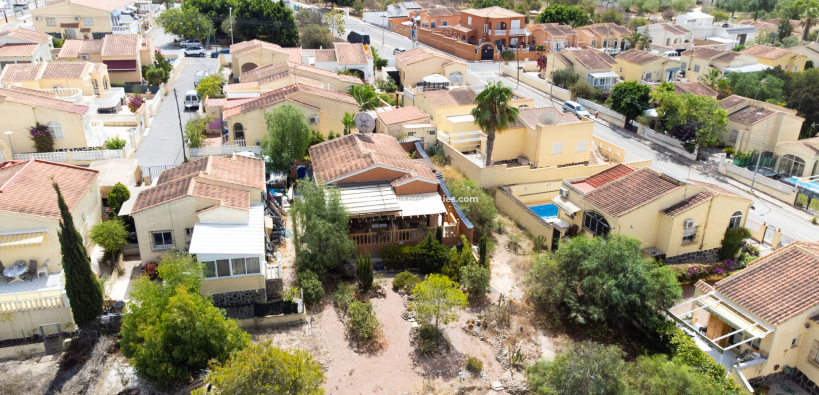 Resale - Detached - Urb. La Marina