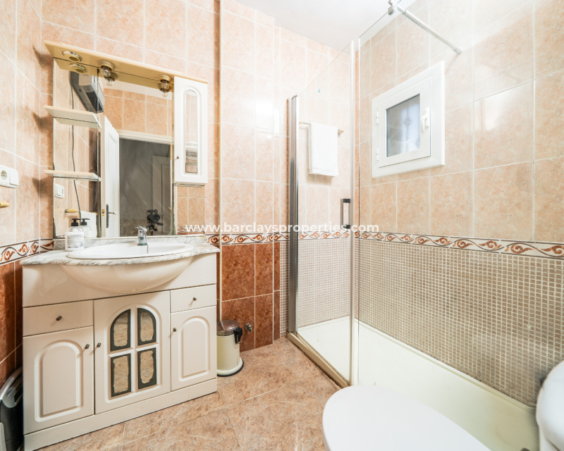 Resale - Detached - Urb. La Marina