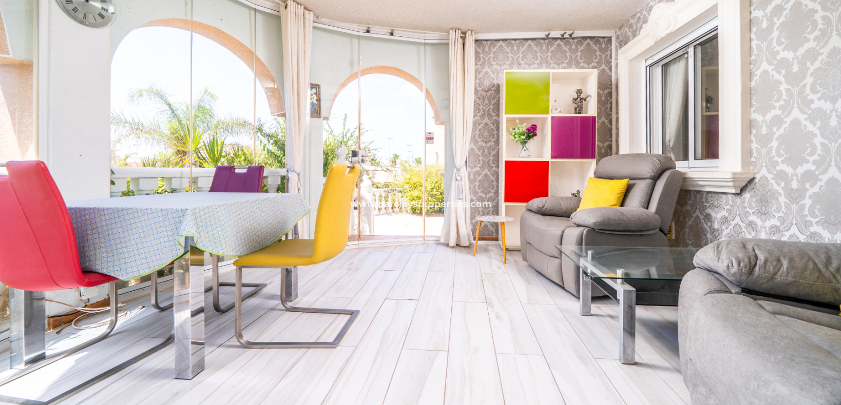 Resale - Detached - Urb. La Marina