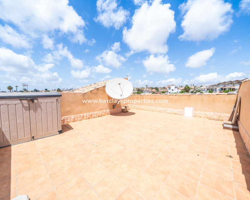 Resale - Detached - Urb. La Marina