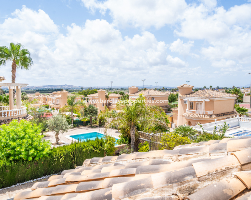 Resale - Detached - Urb. La Marina