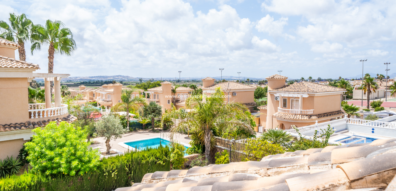 Resale - Detached - Urb. La Marina