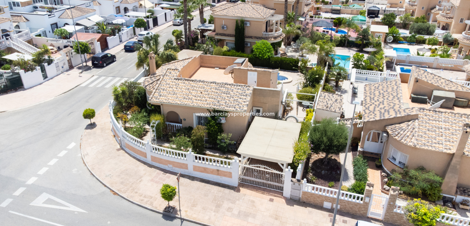 Resale - Detached - Urb. La Marina