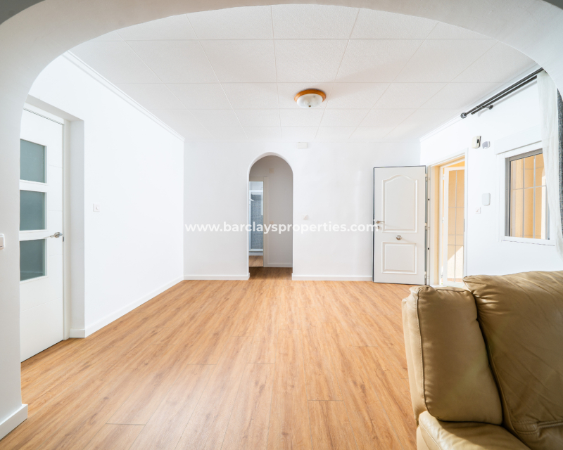 Resale - Detached - Urb. La Marina