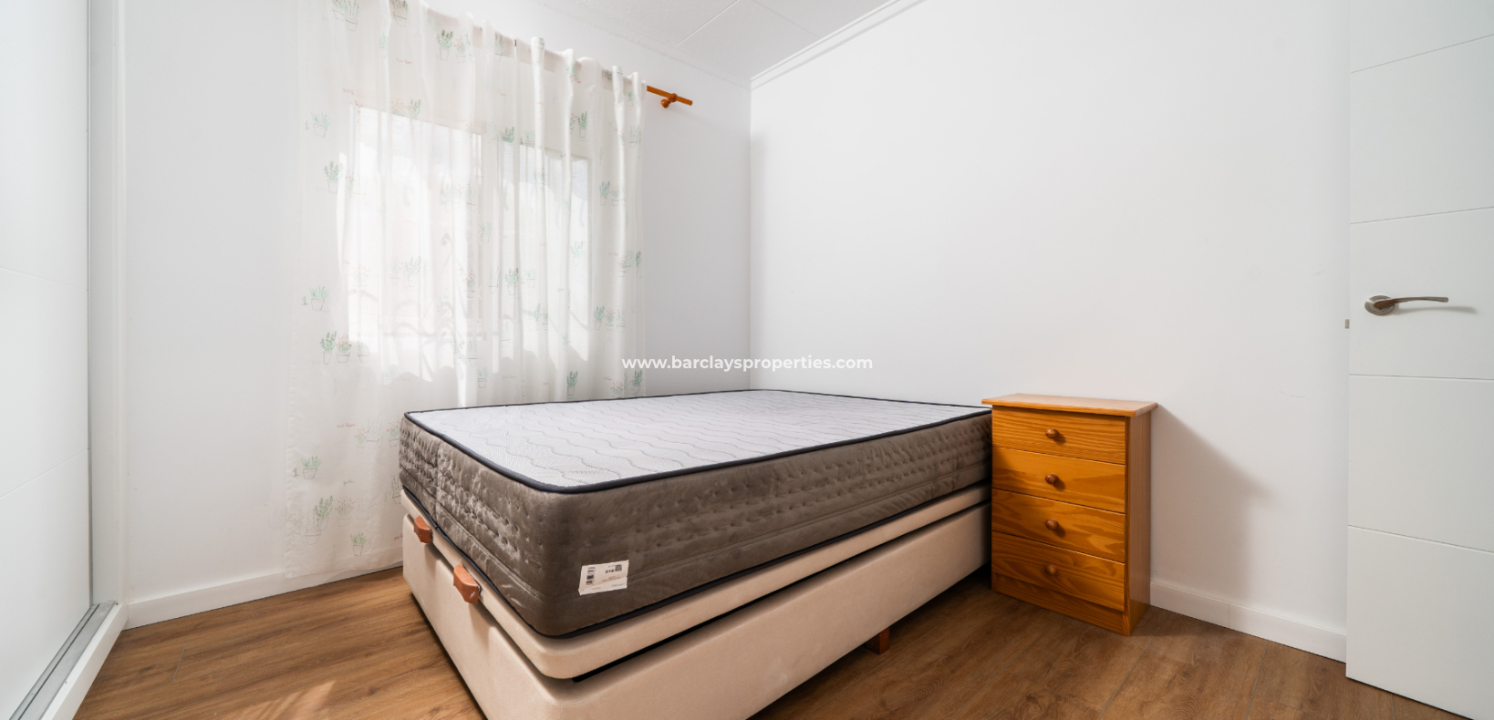 Resale - Detached - Urb. La Marina