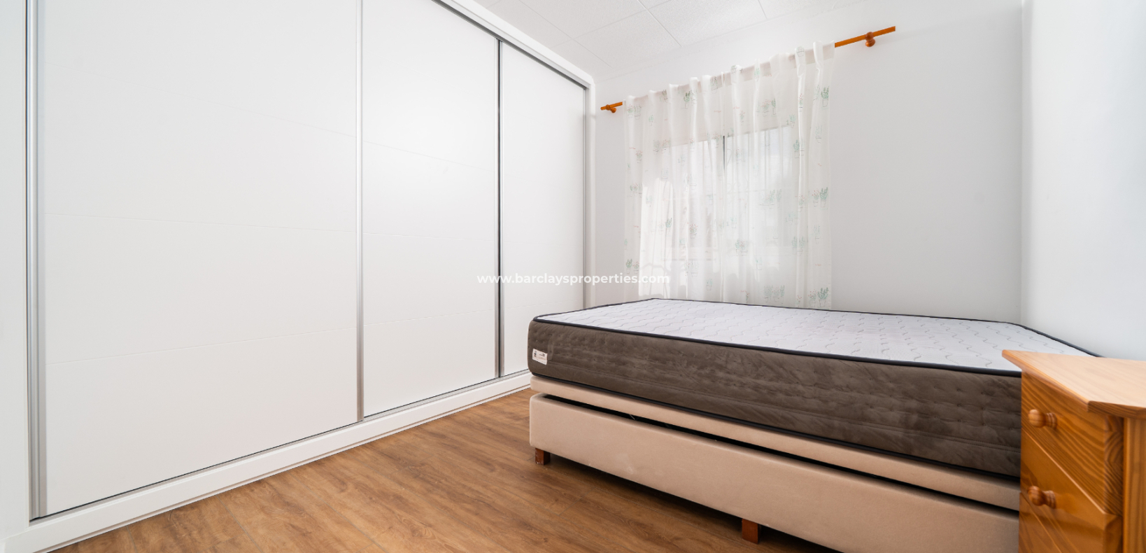 Resale - Detached - Urb. La Marina