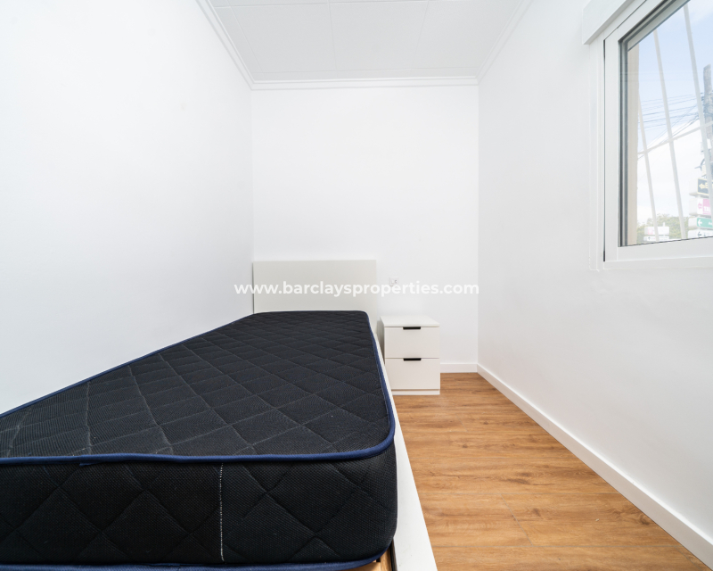 Resale - Detached - Urb. La Marina