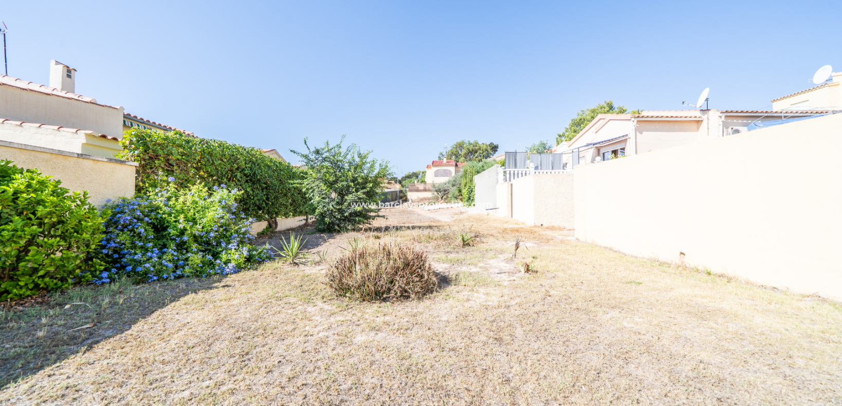 Resale - Detached - Urb. La Marina