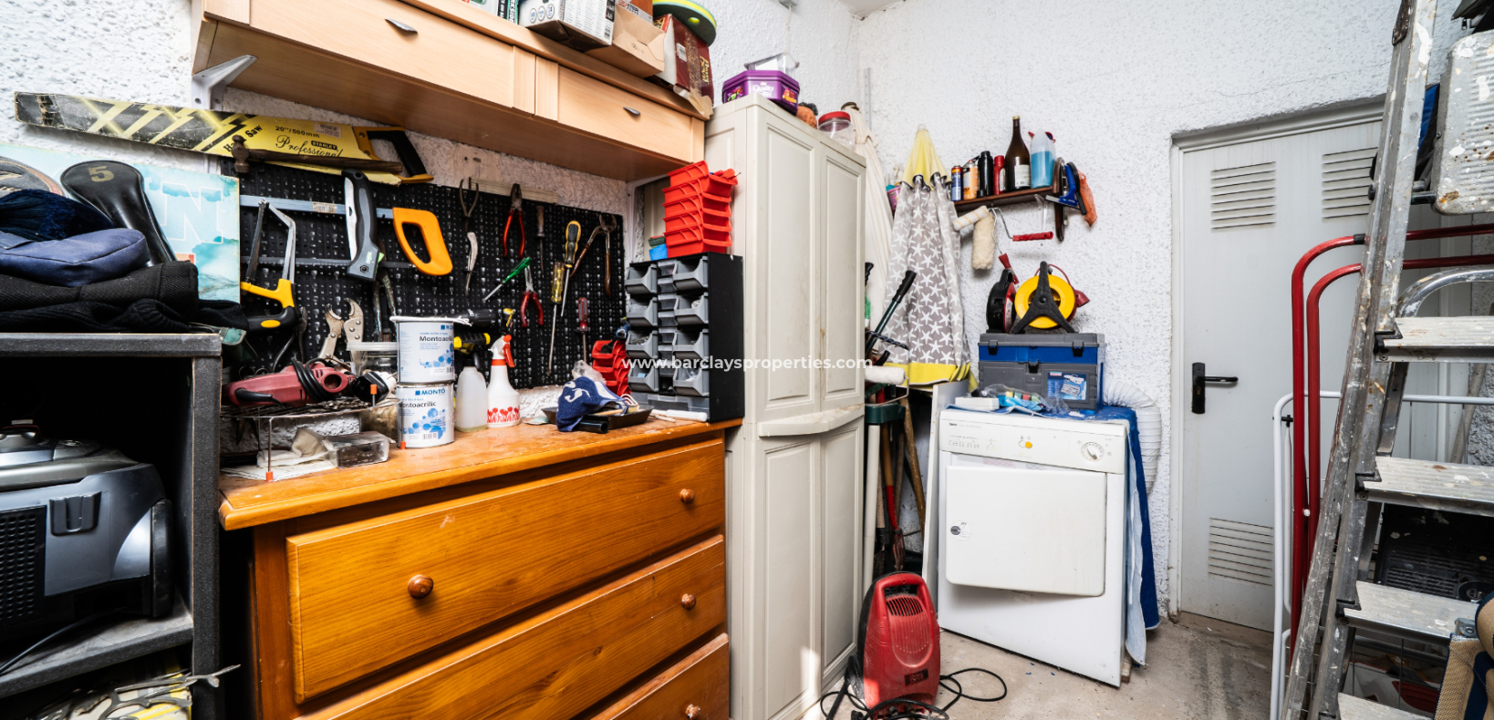 Resale - Detached - Urb. La Marina