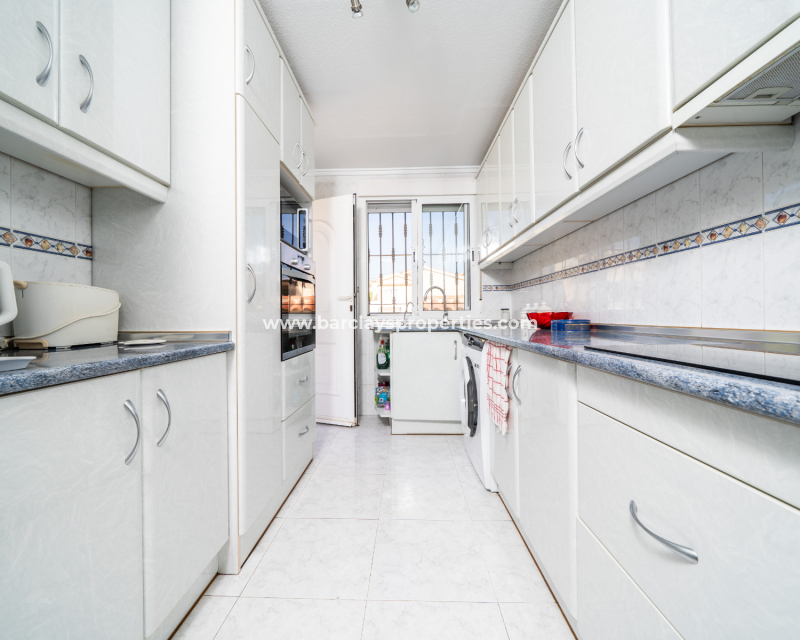 Resale - Detached - Urb. La Marina