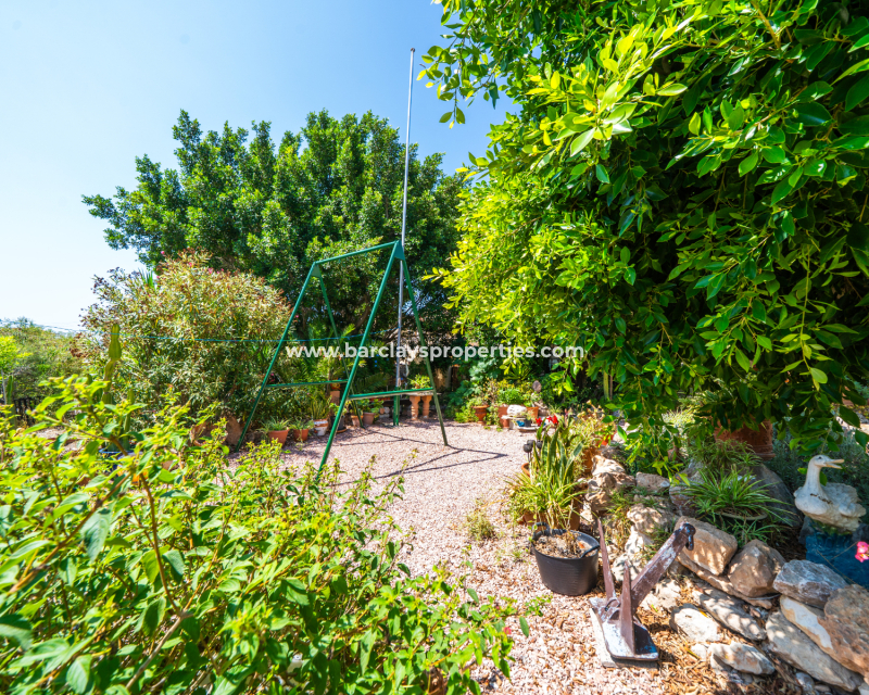 Resale - Detached - Urb. La Marina