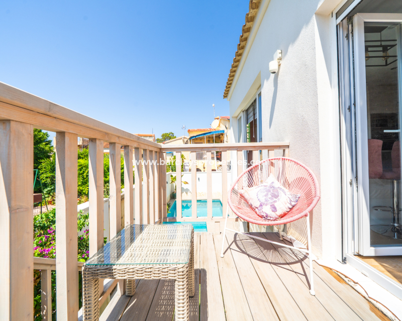 Resale - Detached - Urb. La Marina