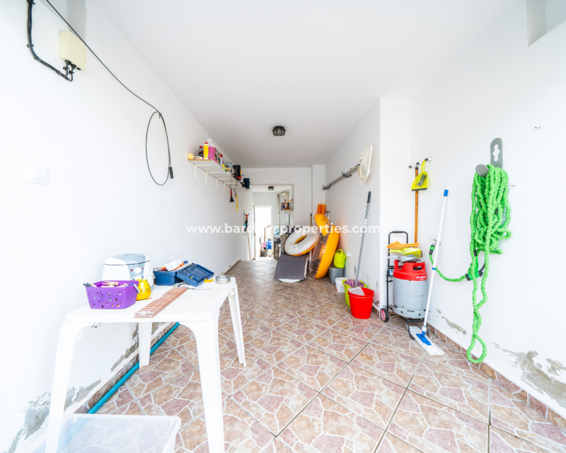 Resale - Detached - Urb. La Marina