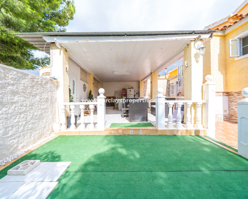 Resale - Detached - Urb. La Marina