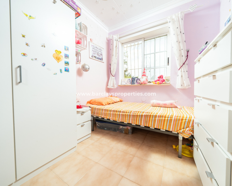 Resale - Detached - Urb. La Marina