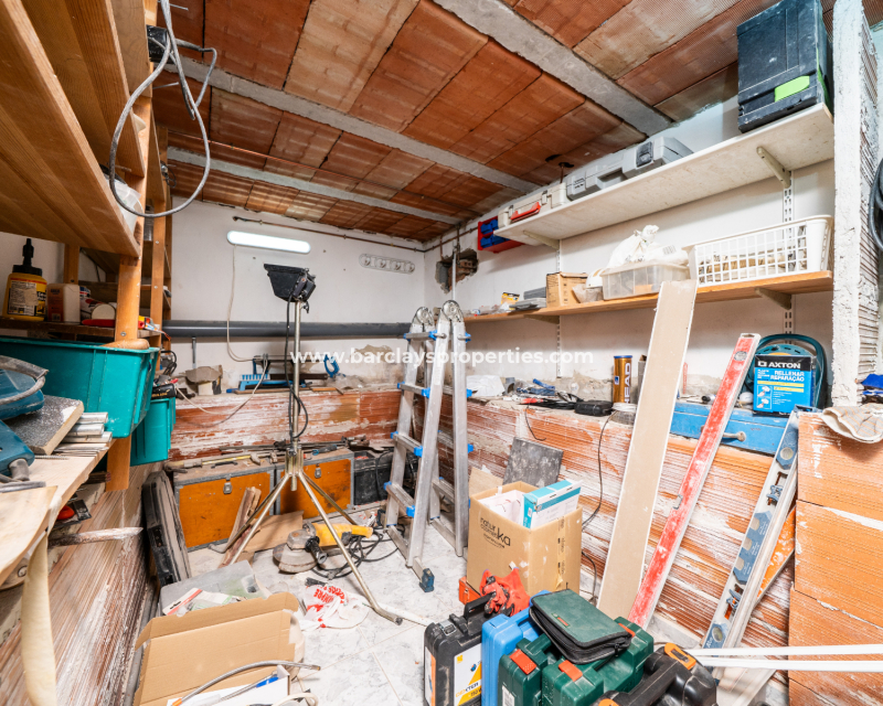 Resale - Detached - Urb. La Marina