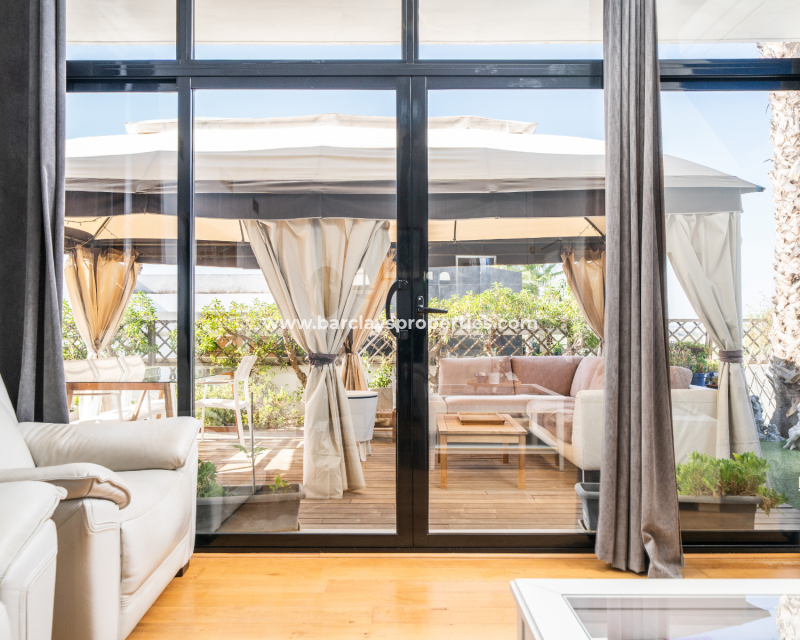 Resale - Detached - Urb. La Marina