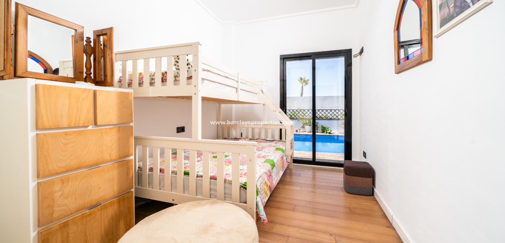 Resale - Detached - Urb. La Marina