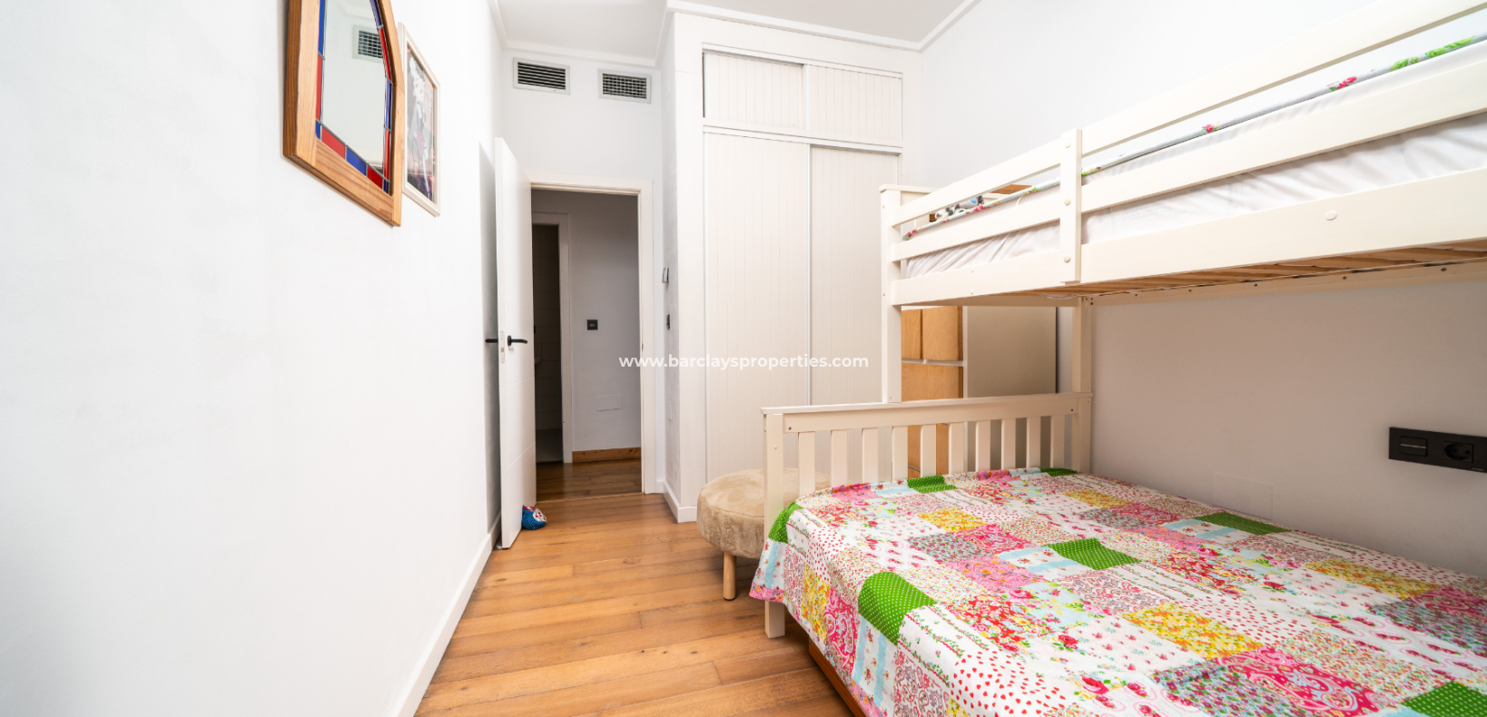 Resale - Detached - Urb. La Marina