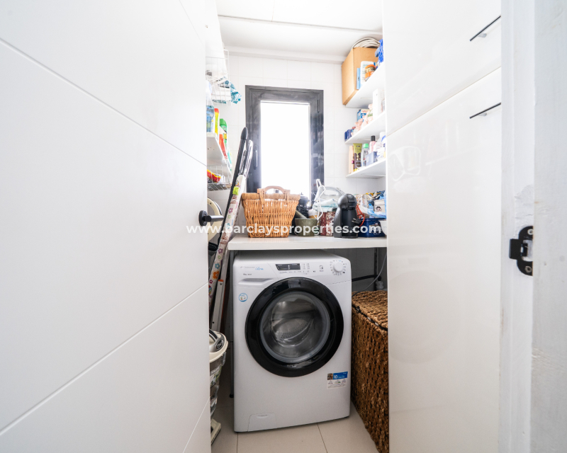 Resale - Detached - Urb. La Marina