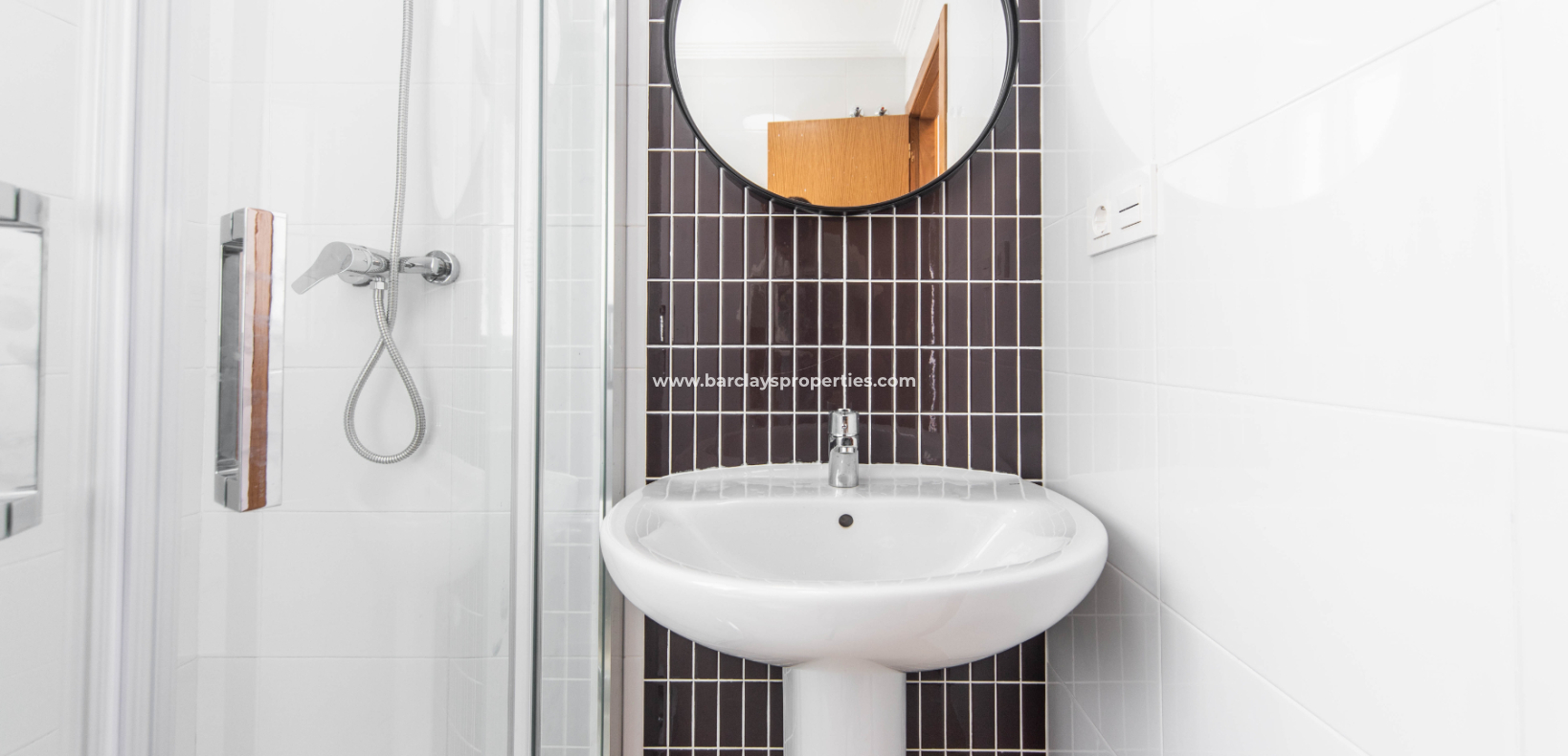 Resale - Detached - Urb. La Marina