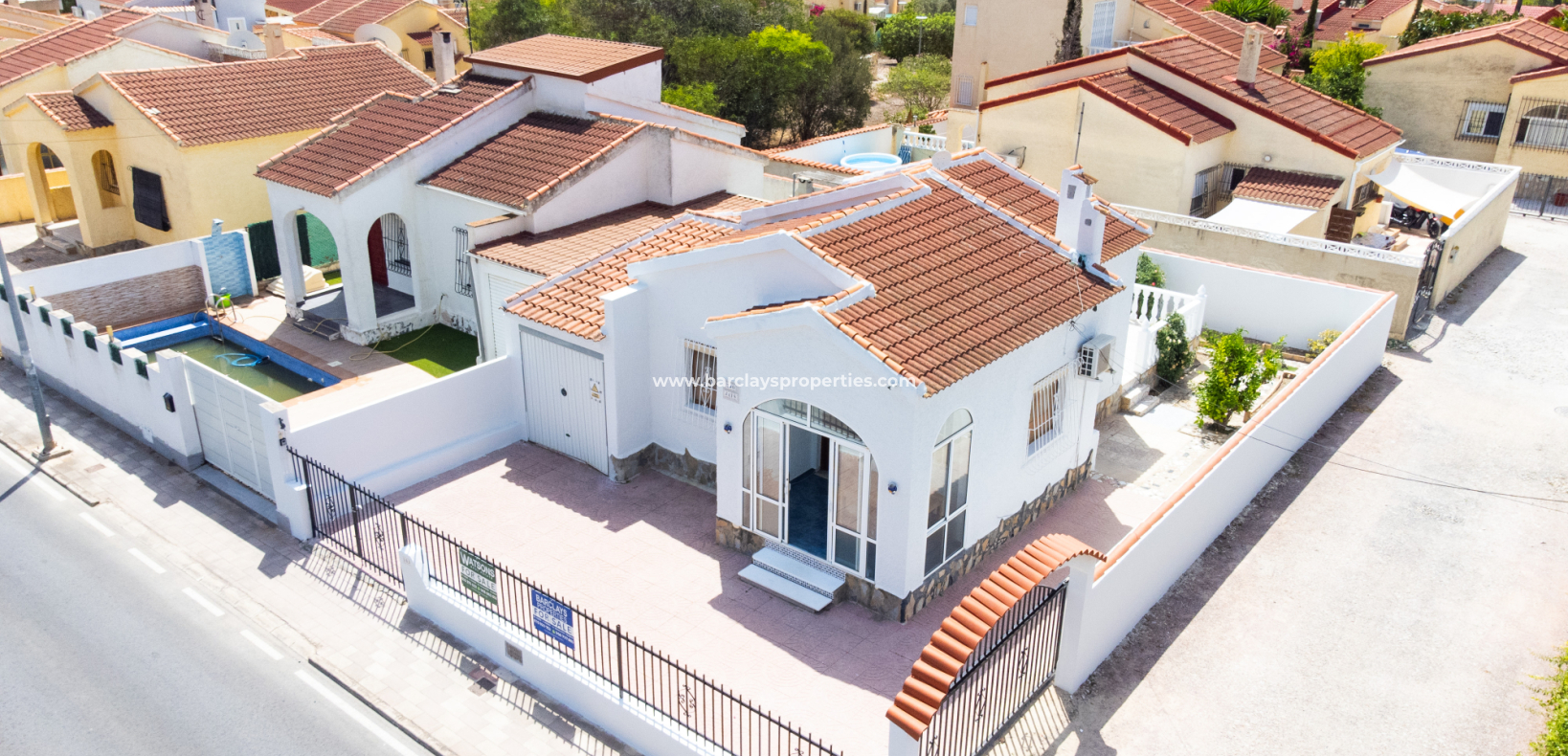 Resale - Detached - Urb. La Marina
