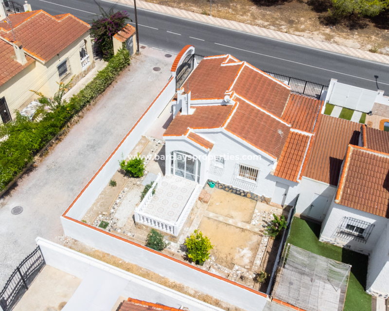 Resale - Detached - Urb. La Marina