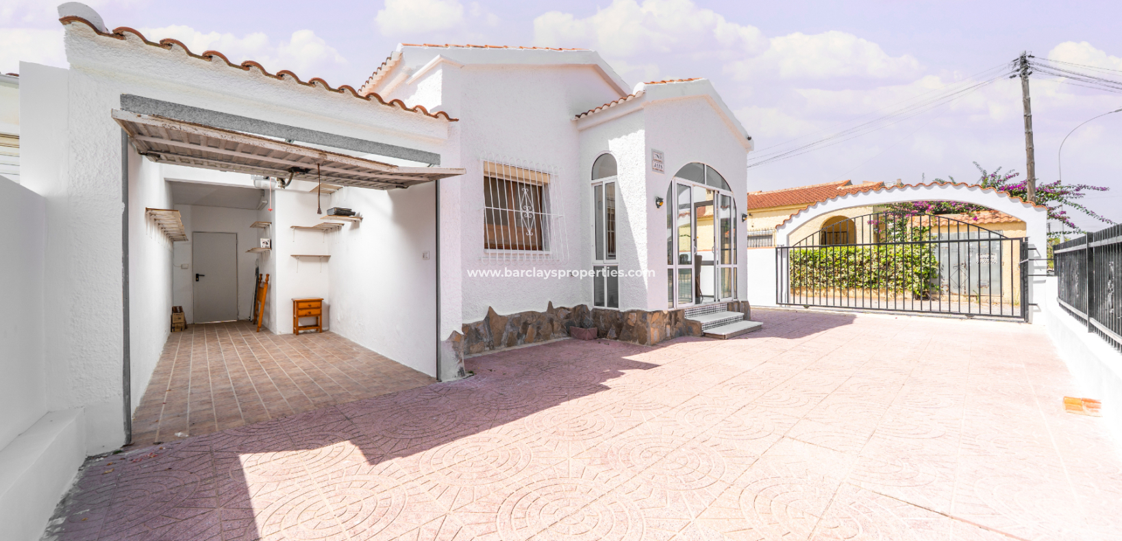Resale - Detached - Urb. La Marina