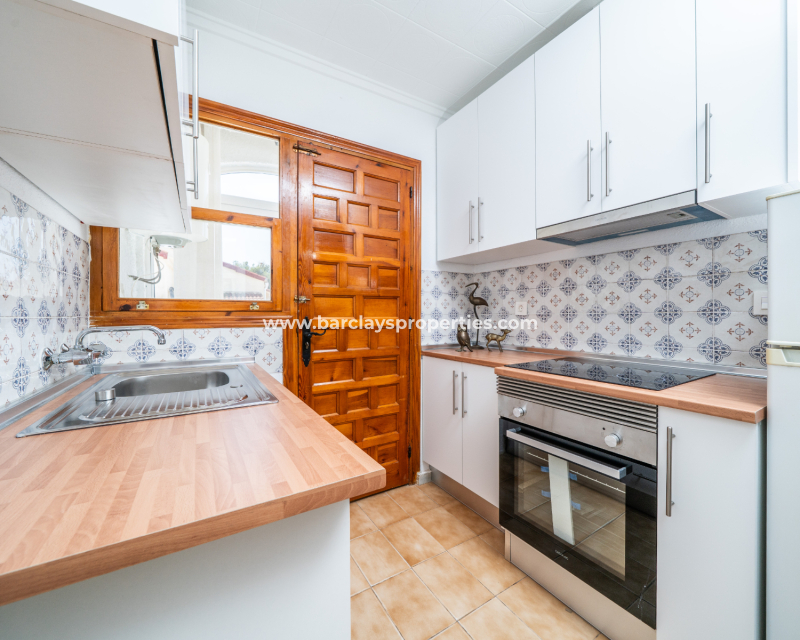 Resale - Detached - Urb. La Marina