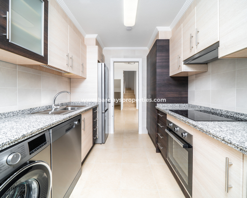 Resale - Detached - Urb. La Marina