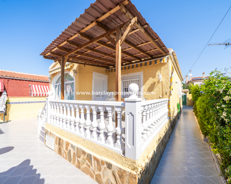 Resale - Detached - Urb. La Marina