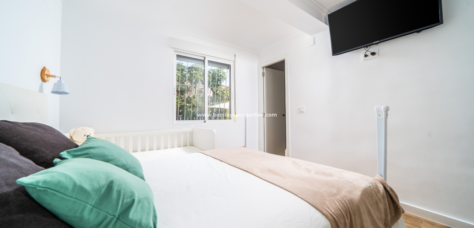 Resale - Detached - Urb. La Marina