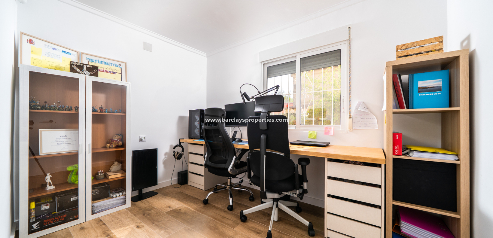 Resale - Detached - Urb. La Marina