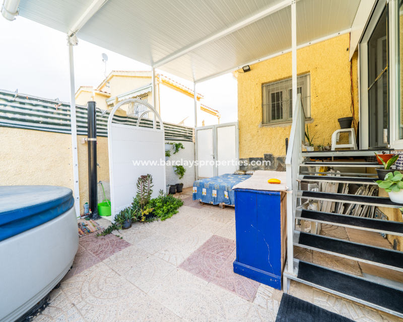 Resale - Detached - Urb. La Marina