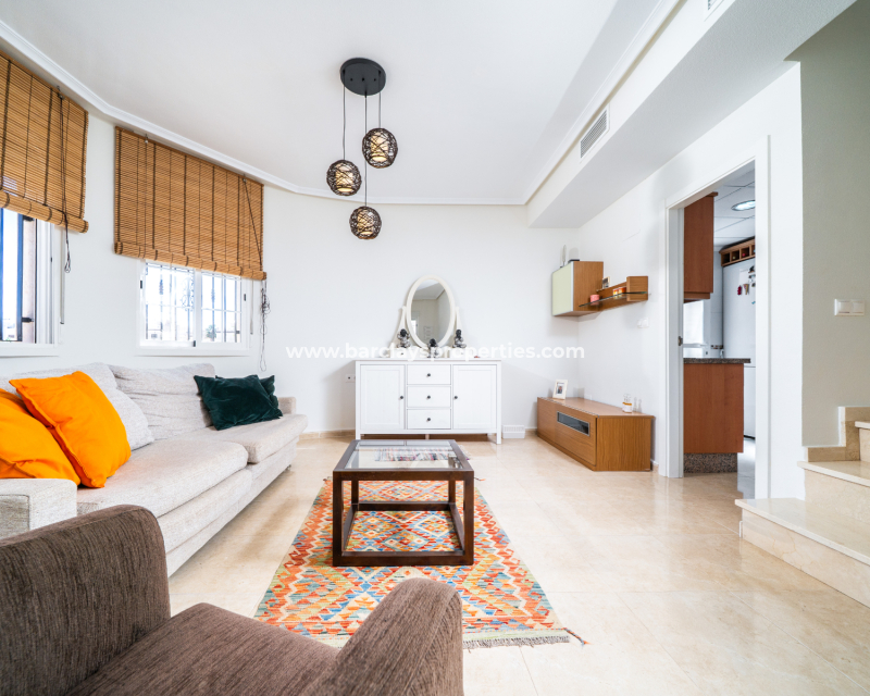Resale - Detached - Urb. La Marina