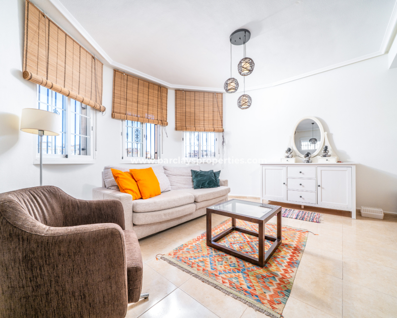 Resale - Detached - Urb. La Marina