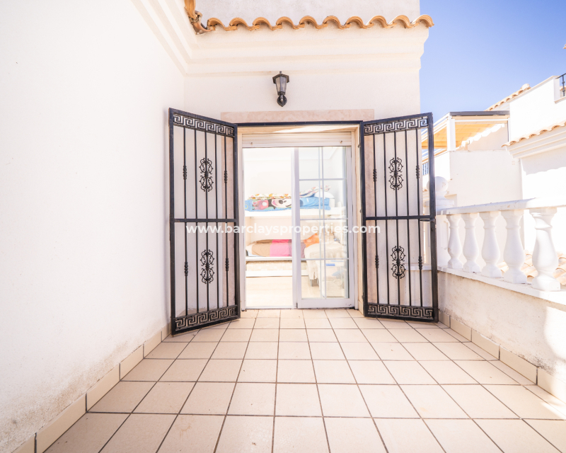 Resale - Detached - Urb. La Marina