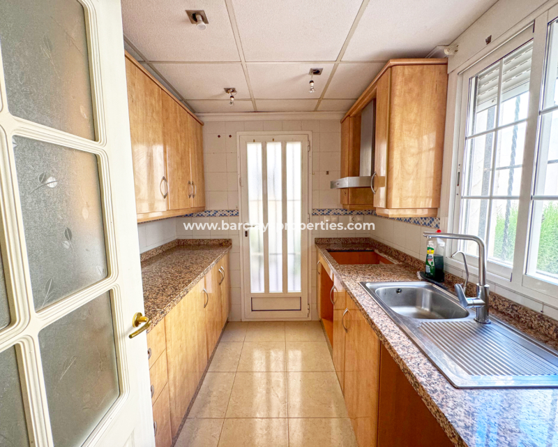 Resale - Detached - Urb. La Marina