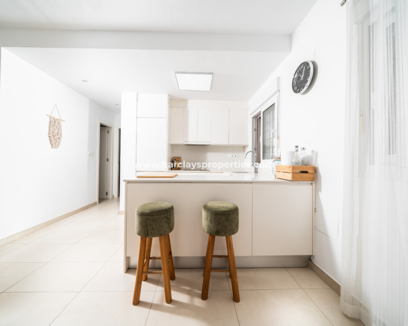 Resale - Detached - Urb. La Marina