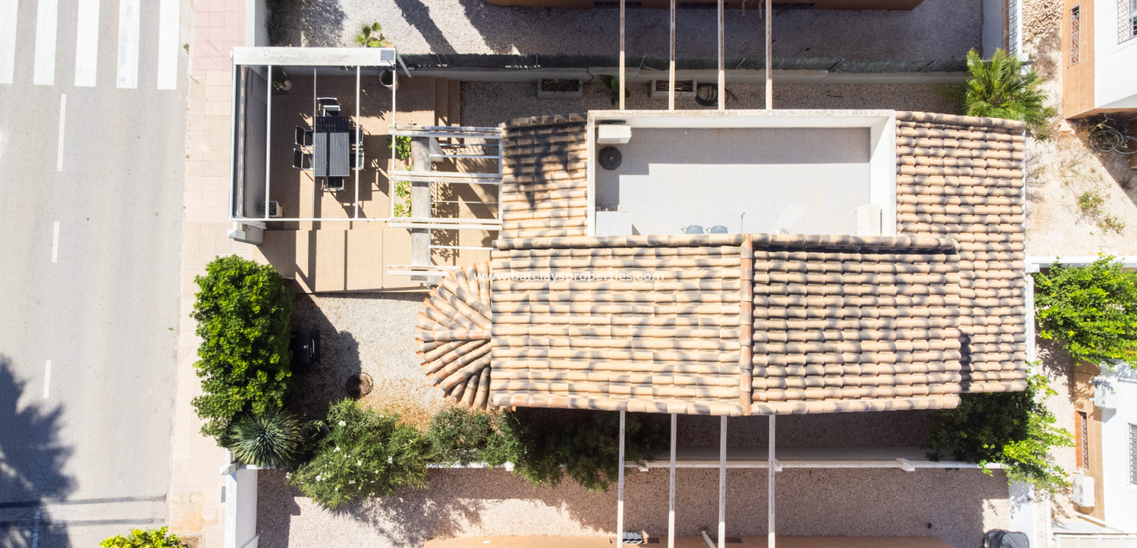 Resale - Detached - Urb. La Marina